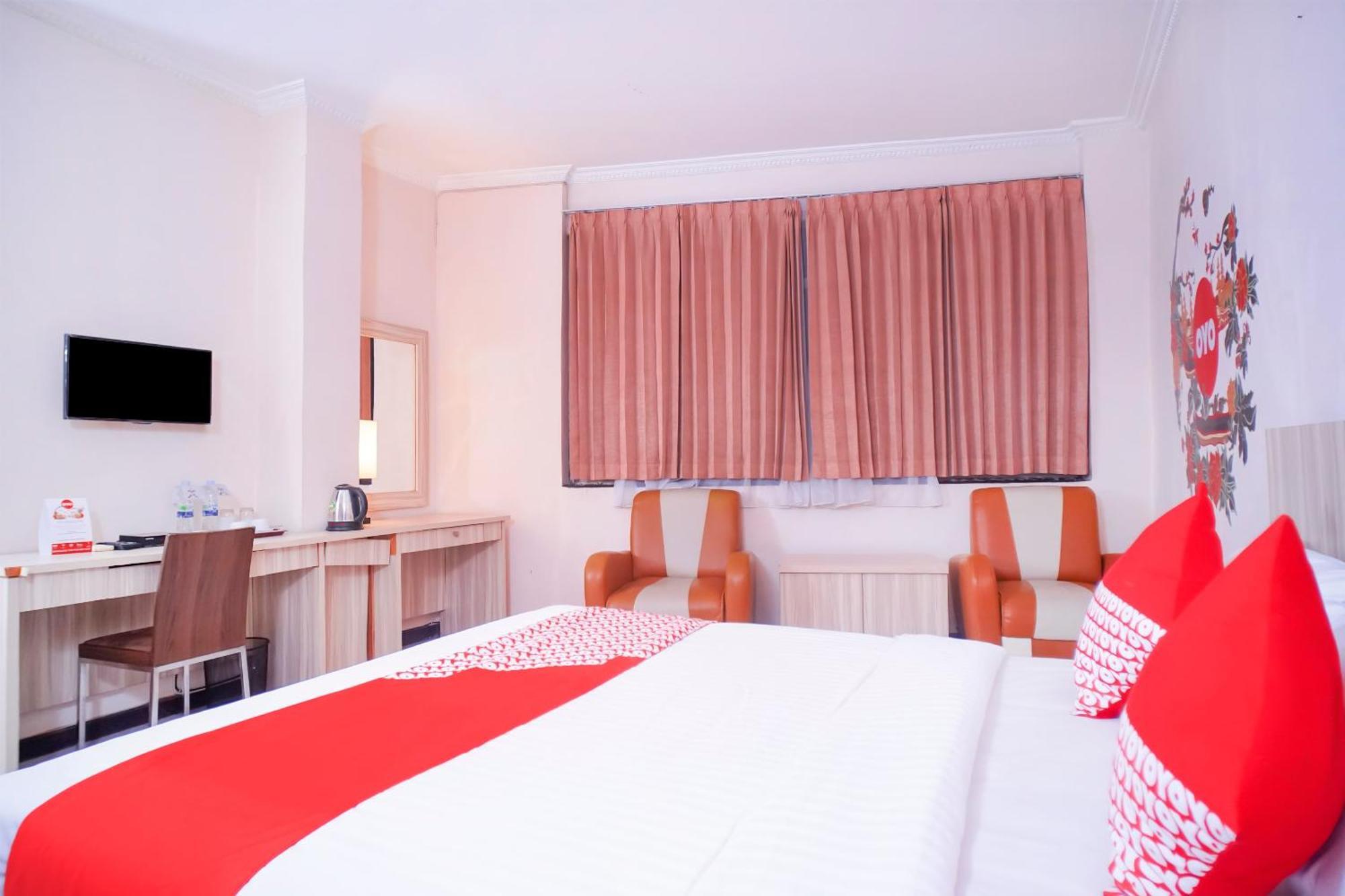 OYO 142 Hotel Al Furqon Syariah Palembang Exterior foto