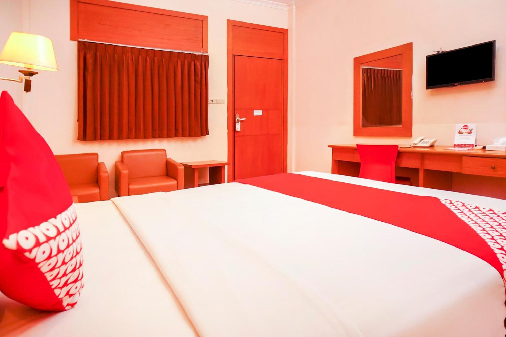 OYO 142 Hotel Al Furqon Syariah Palembang Exterior foto