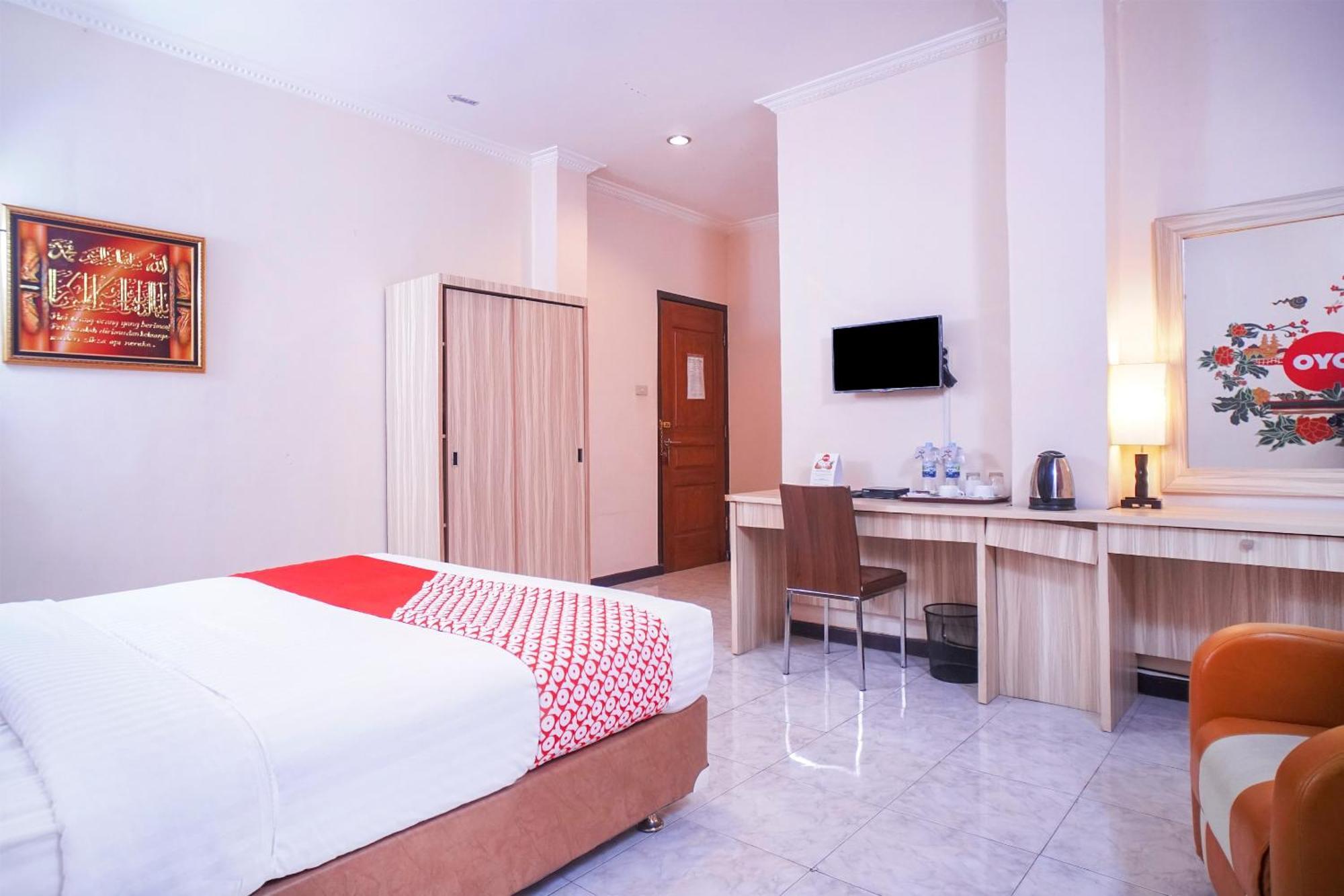 OYO 142 Hotel Al Furqon Syariah Palembang Exterior foto