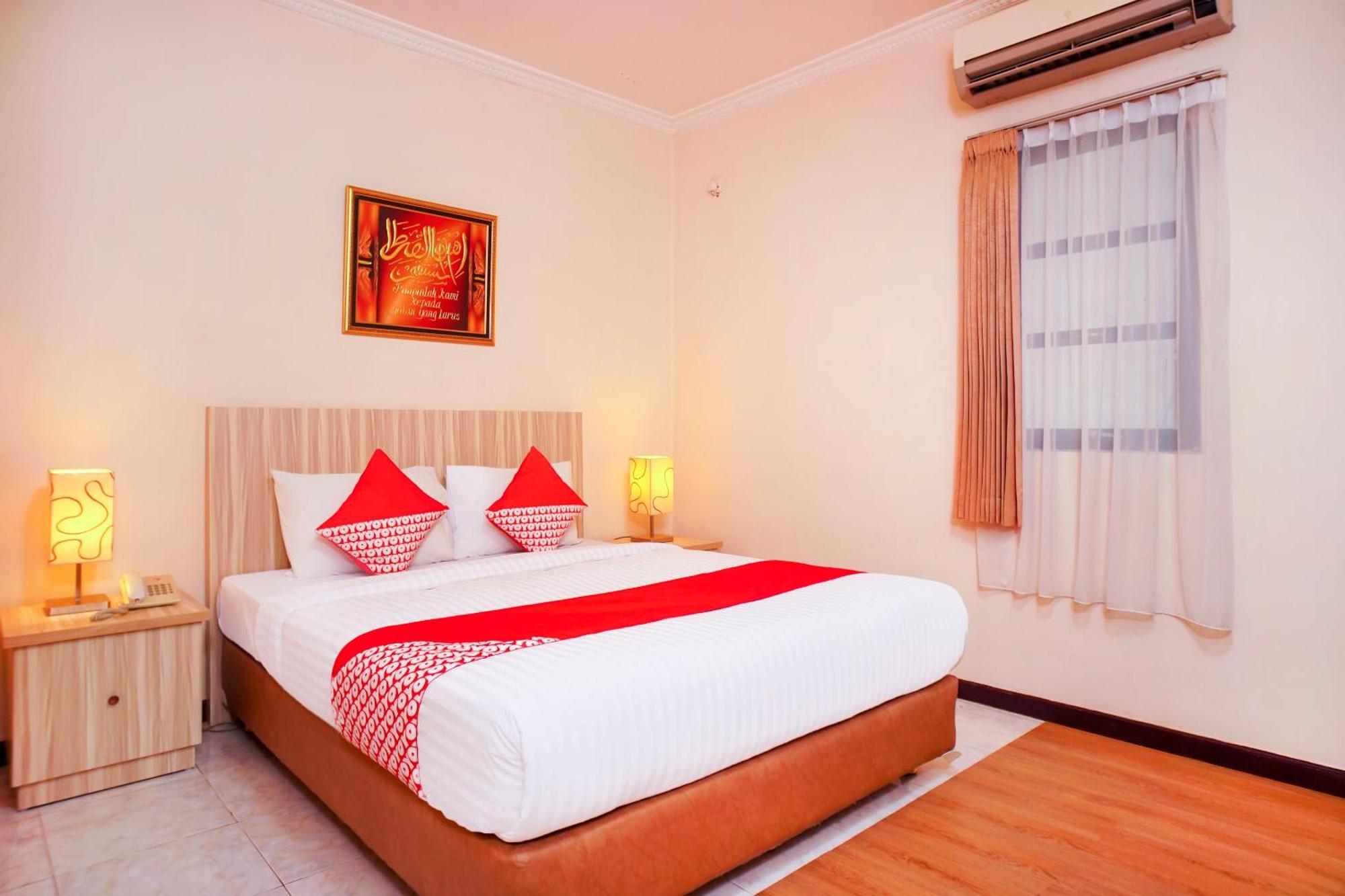 OYO 142 Hotel Al Furqon Syariah Palembang Exterior foto