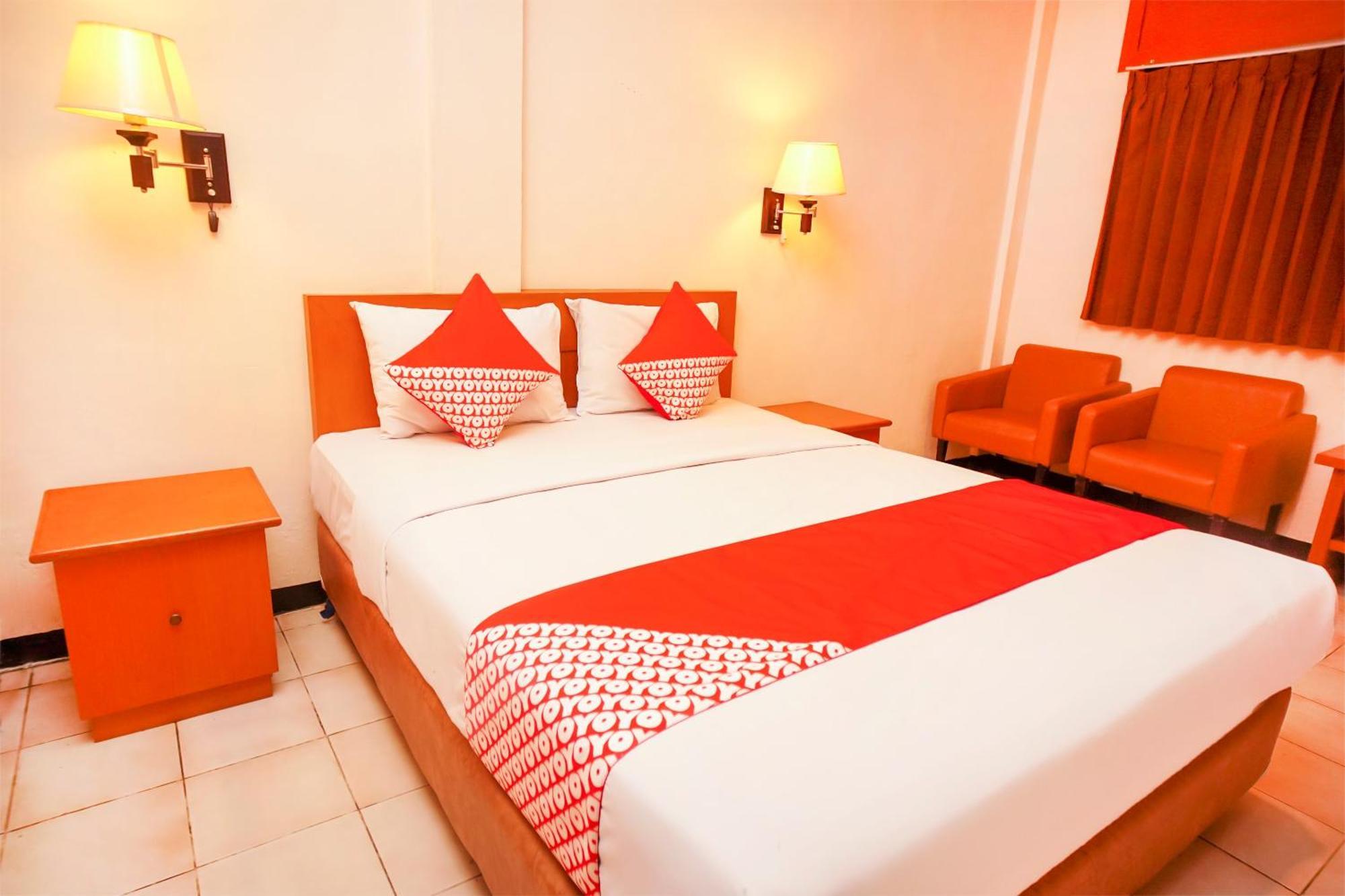 OYO 142 Hotel Al Furqon Syariah Palembang Exterior foto