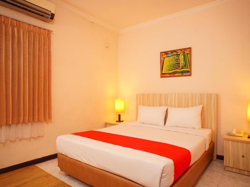 OYO 142 Hotel Al Furqon Syariah Palembang Exterior foto