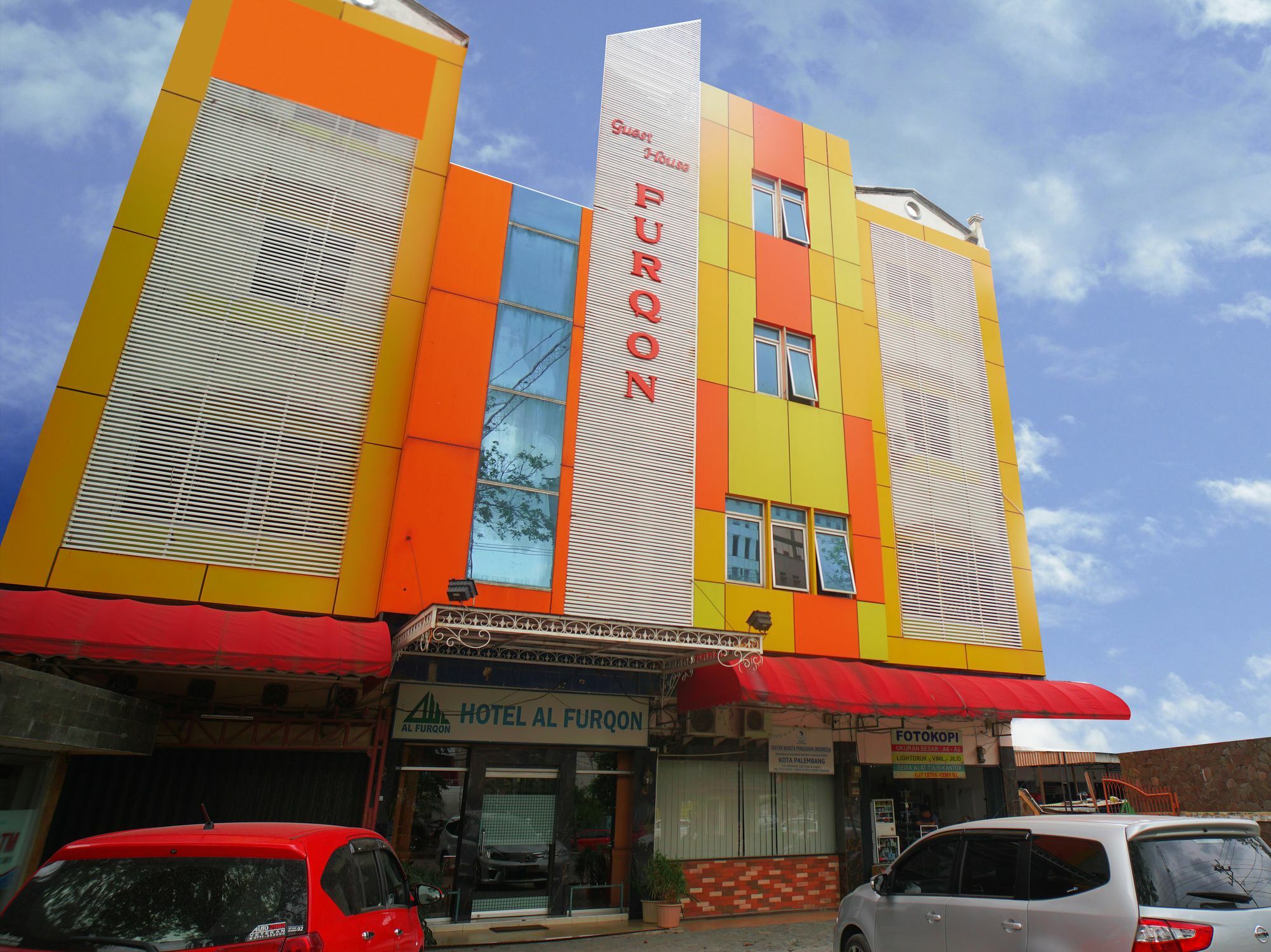 OYO 142 Hotel Al Furqon Syariah Palembang Exterior foto